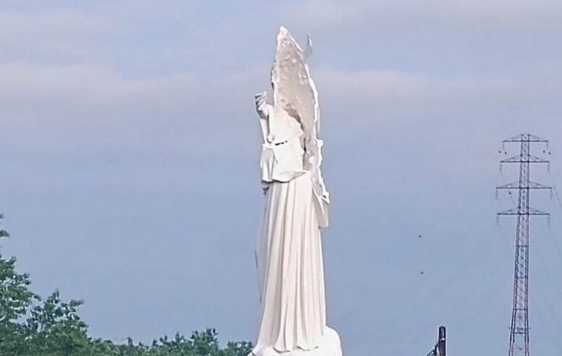 Holy Mary statue